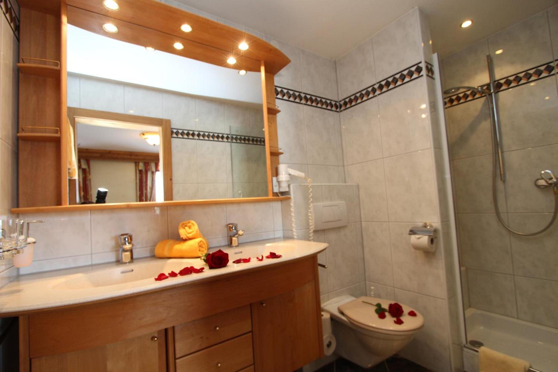 Familiensuite mit Balkon - 4
